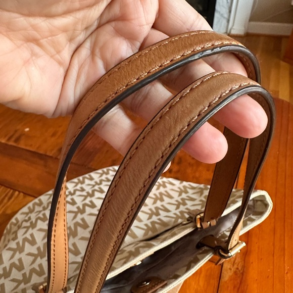 Michael Kors Signature Shoulder/Tote Bag, Brown/Tan/Khaki, EUC - Picture 3 of 9